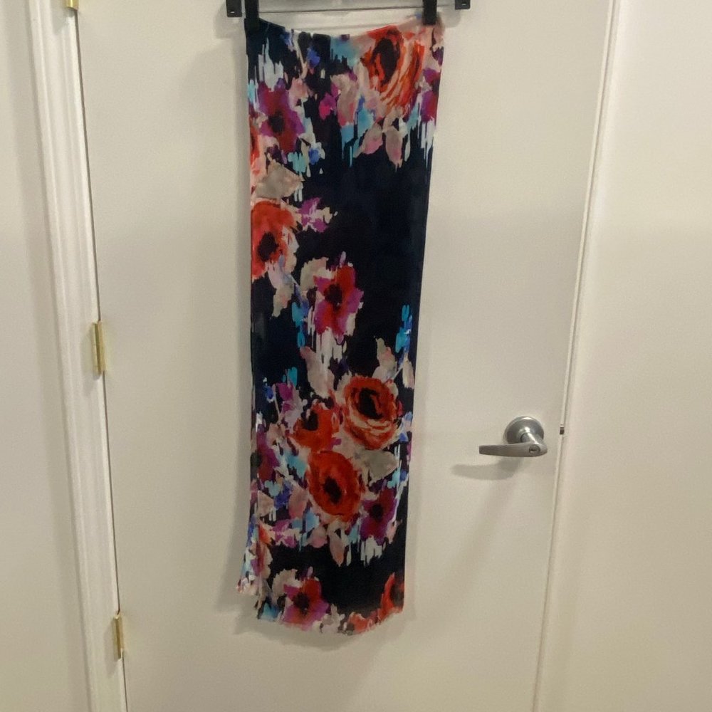 Floral Women's Scarf - Multicolor